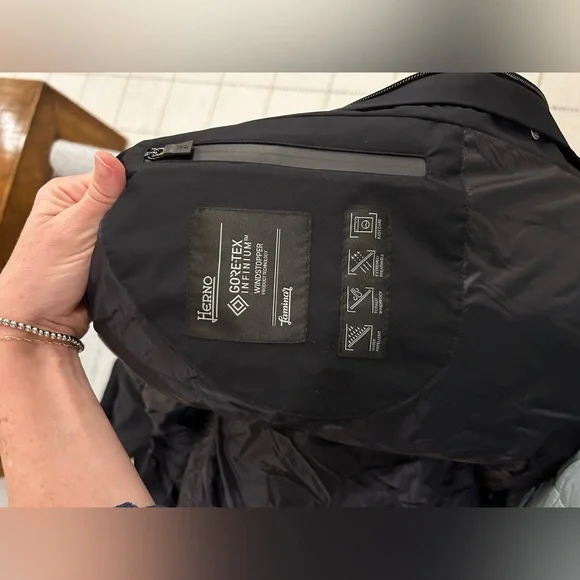 Herno Gore-tex Windstopper Coat Black - Picture 5 of 9